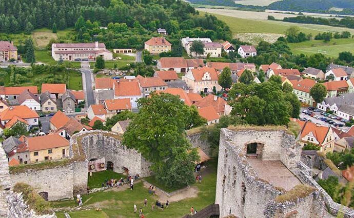 Informationen zum Besuch der Burg Hrabi